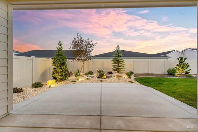 9111 W Patmore Ct, Star, ID 83669