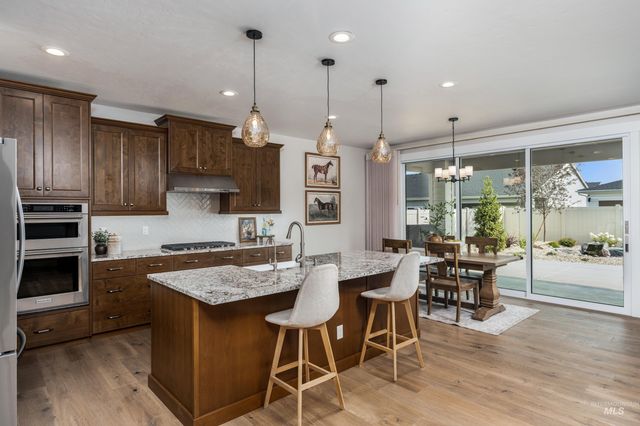 9111 W Patmore Ct, Star, ID 83669