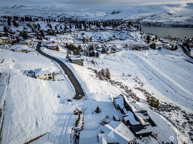 124 Hillcrest Place, Chelan, WA 98816