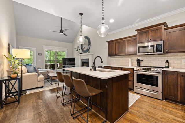324 Dutchfalls Cv, Hermitage, TN 37076