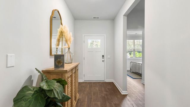 346 Willow Run Drive, Summerville, SC 29486