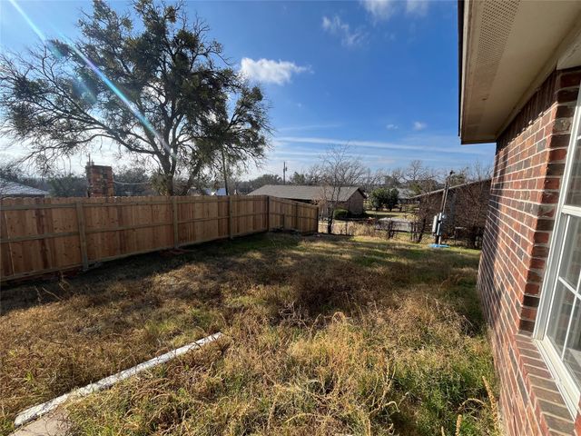 610 N Pecan A Street, Hico, TX 76457