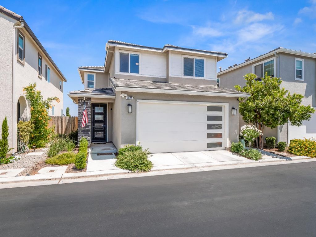 2675 Commonwood Lane, Clovis, CA 93619