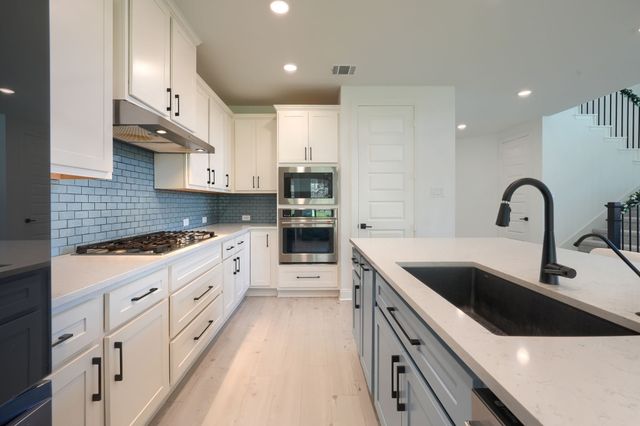 1348 Bay Laurel Road, Fate, TX 75087