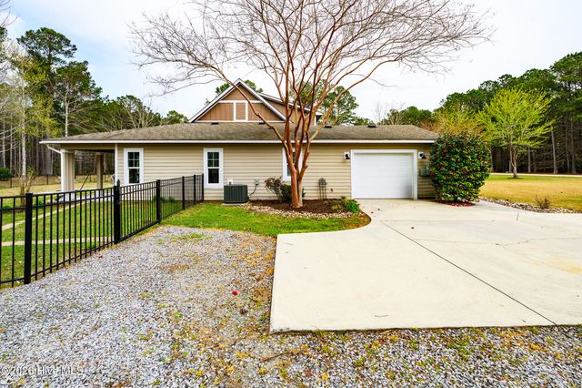 308 Wild Swan Lane, Minnesott Beach, NC 28510