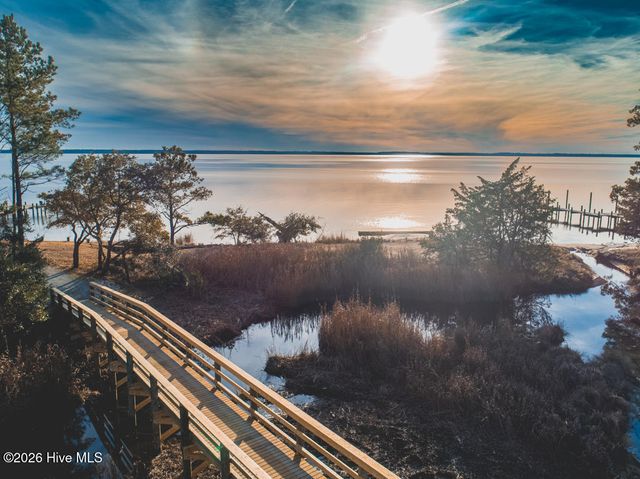 308 Wild Swan Lane, Minnesott Beach, NC 28510