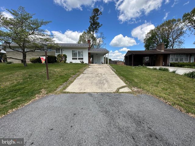 17724 CREST DR, Hagerstown, MD 21740