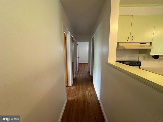 17724 CREST DR, Hagerstown, MD 21740