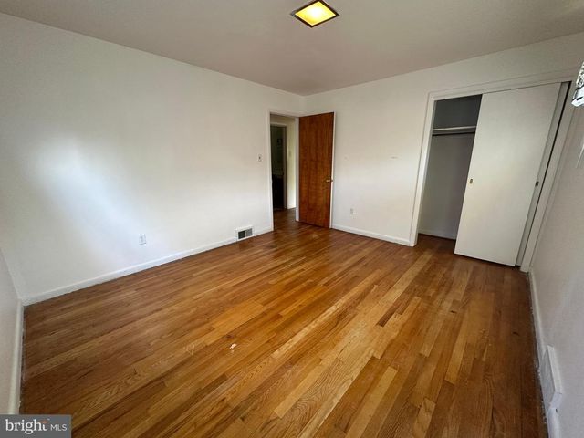 17724 CREST DR, Hagerstown, MD 21740