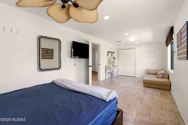 4701 E Camino La Brinca, Tucson, AZ 85718