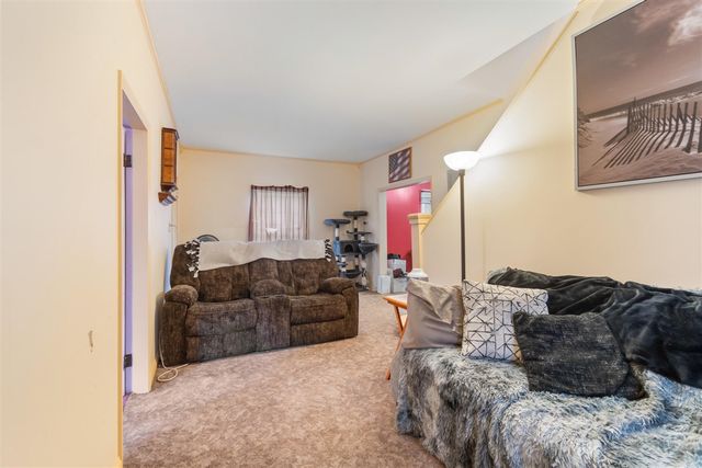 1012 Lansing Avenue, Jackson, MI 49202