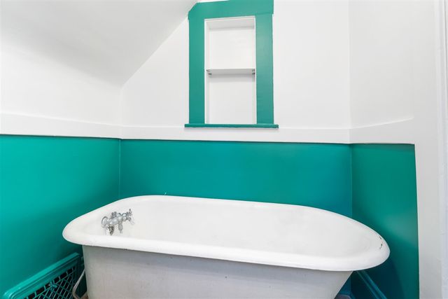 1012 Lansing Avenue, Jackson, MI 49202