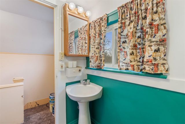 1012 Lansing Avenue, Jackson, MI 49202