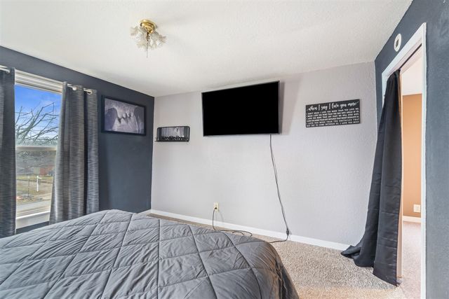 1012 Lansing Avenue, Jackson, MI 49202