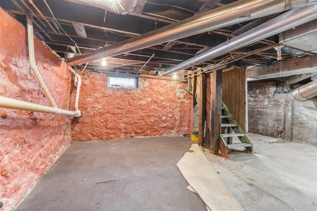 1012 Lansing Avenue, Jackson, MI 49202