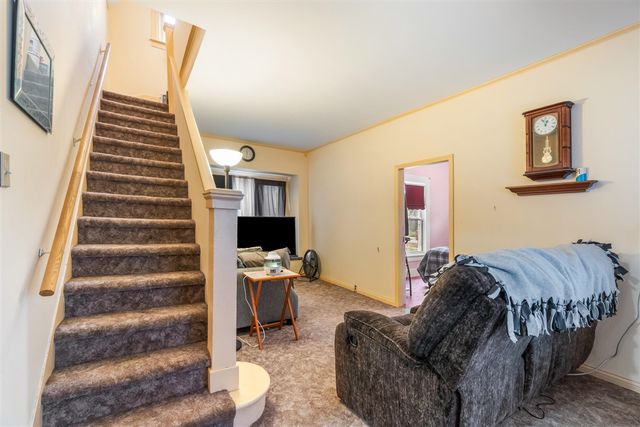 1012 Lansing Avenue, Jackson, MI 49202