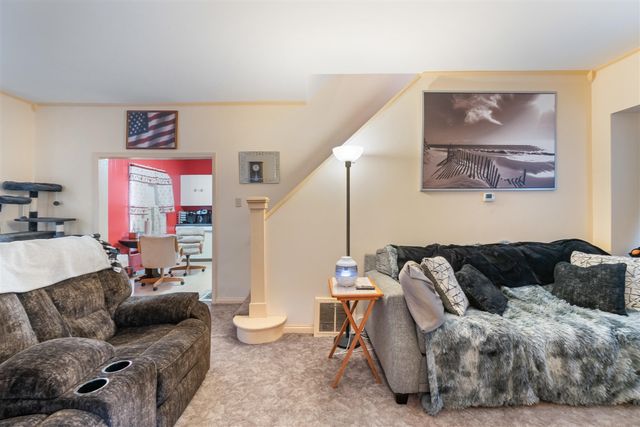 1012 Lansing Avenue, Jackson, MI 49202