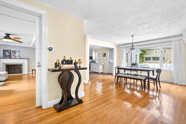 760 Lynn Fells Pkwy, Melrose, MA 02176