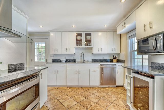 760 Lynn Fells Pkwy, Melrose, MA 02176