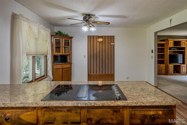 862 College Road, Union, MO 63084