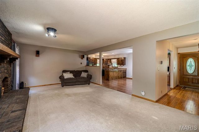 862 College Road, Union, MO 63084