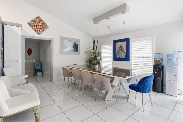 5431 SW 109th Avenue, Davie, FL 33328