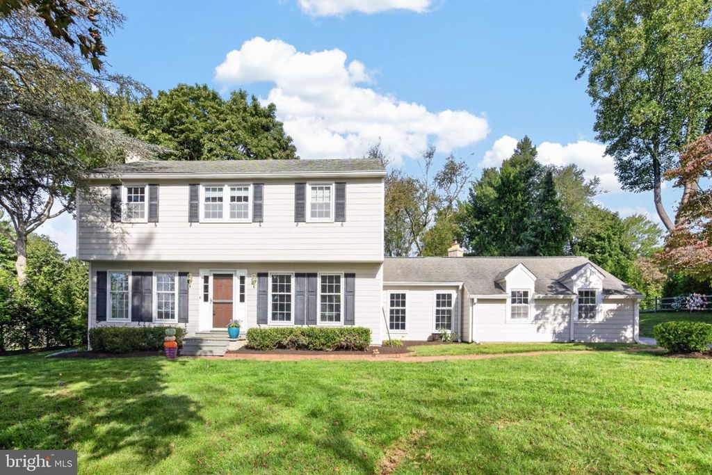 735 MONUMENT RD, MALVERN, PA 19355 — exterior