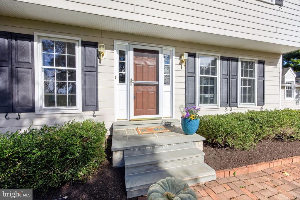 735 MONUMENT RD, MALVERN, PA 19355 — photo 2