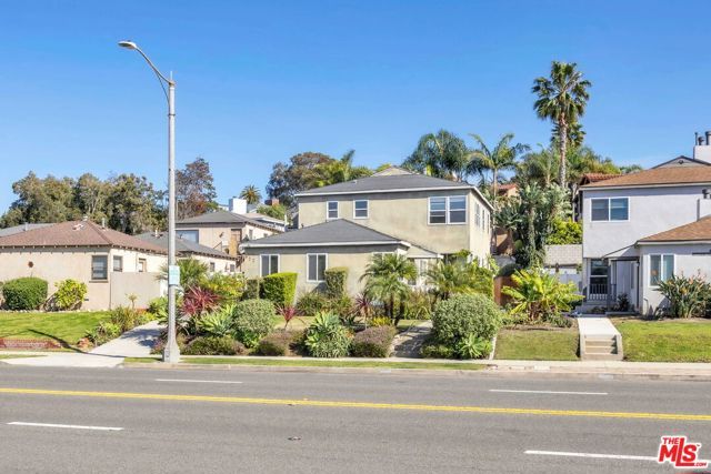 622 S Pacific Coast Highway, Redondo Beach, CA 90277