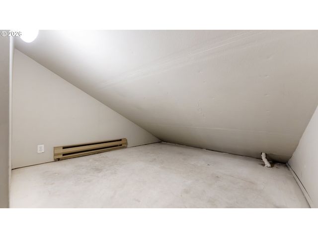 11724 Sw BOONES BEND Dr, Beaverton, OR 97008