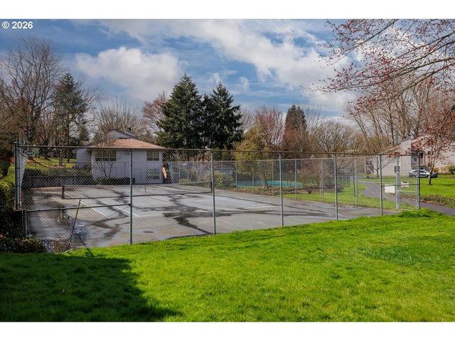 11724 Sw BOONES BEND Dr, Beaverton, OR 97008