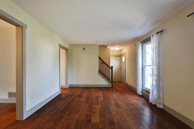 832 Humboldt Drive E, Columbus, OH 43230