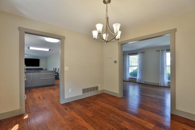 832 Humboldt Drive E, Columbus, OH 43230