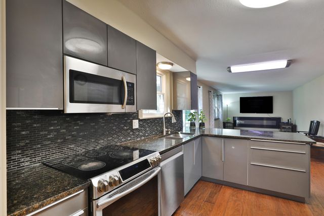832 Humboldt Drive E, Columbus, OH 43230