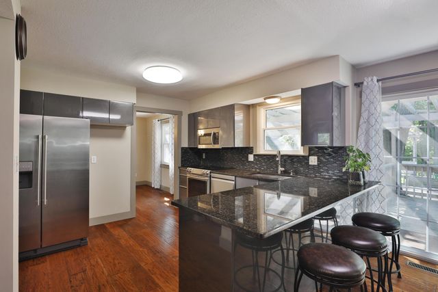 832 Humboldt Drive E, Columbus, OH 43230