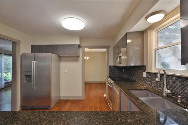 832 Humboldt Drive E, Columbus, OH 43230