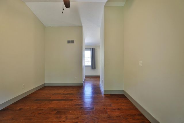 832 Humboldt Drive E, Columbus, OH 43230