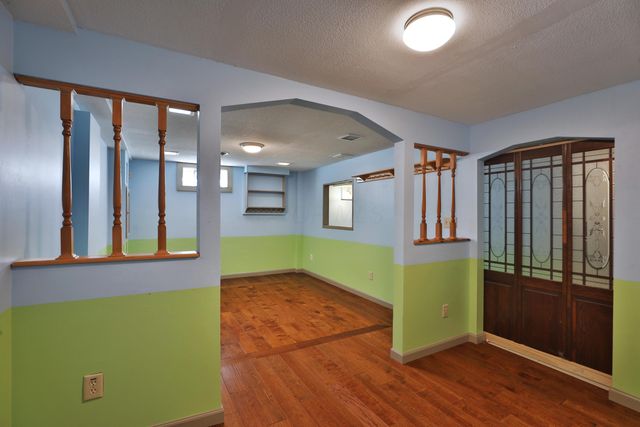 832 Humboldt Drive E, Columbus, OH 43230