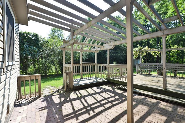 832 Humboldt Drive E, Columbus, OH 43230