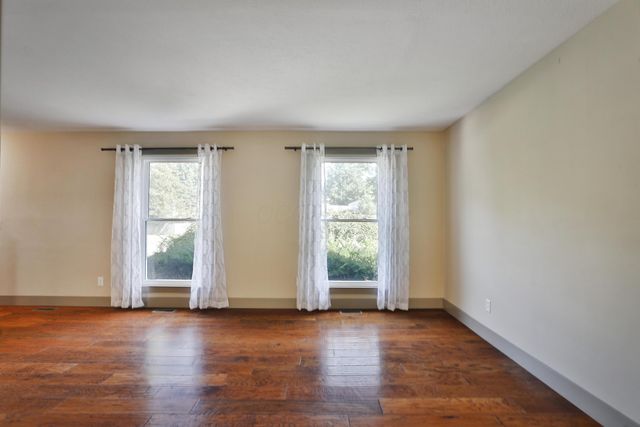 832 Humboldt Drive E, Columbus, OH 43230