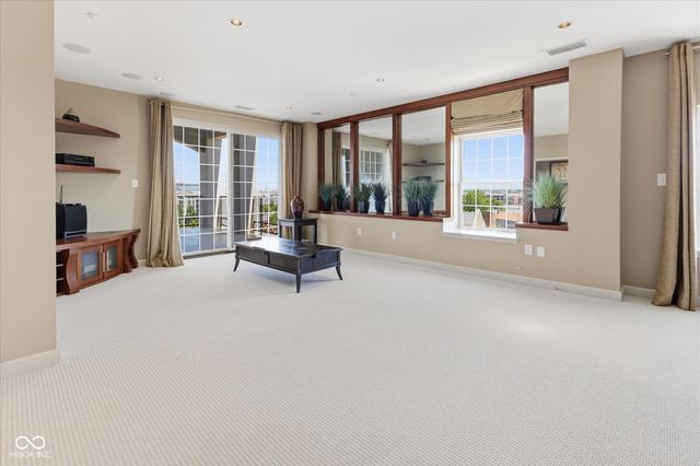 435 Virginia Avenue 604, Indianapolis, IN 46203