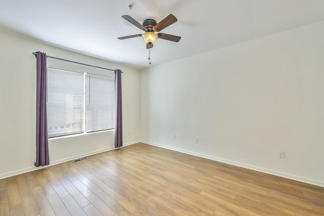 120 W Oakbrook Drive, Ann Arbor, MI 48103