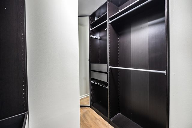 120 W Oakbrook Drive, Ann Arbor, MI 48103