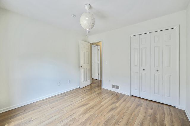 120 W Oakbrook Drive, Ann Arbor, MI 48103