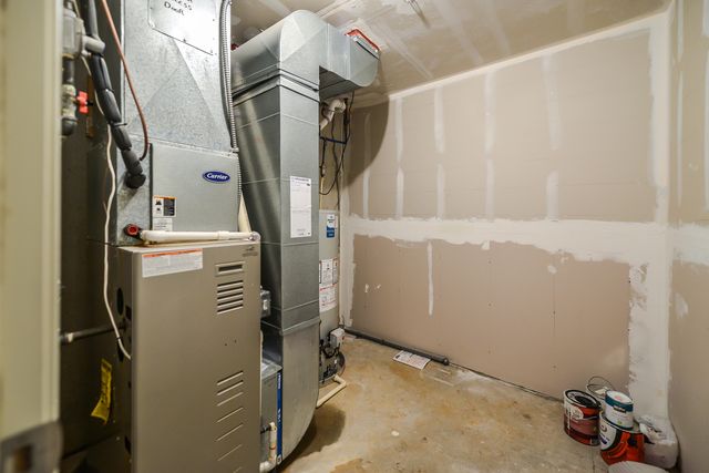 120 W Oakbrook Drive, Ann Arbor, MI 48103