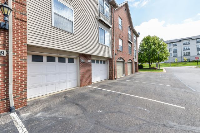 120 W Oakbrook Drive, Ann Arbor, MI 48103