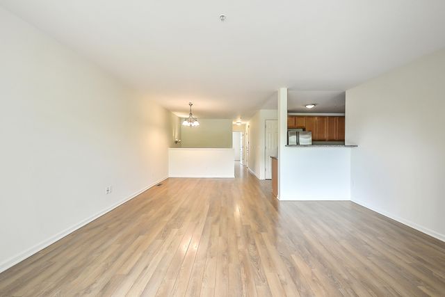 120 W Oakbrook Drive, Ann Arbor, MI 48103