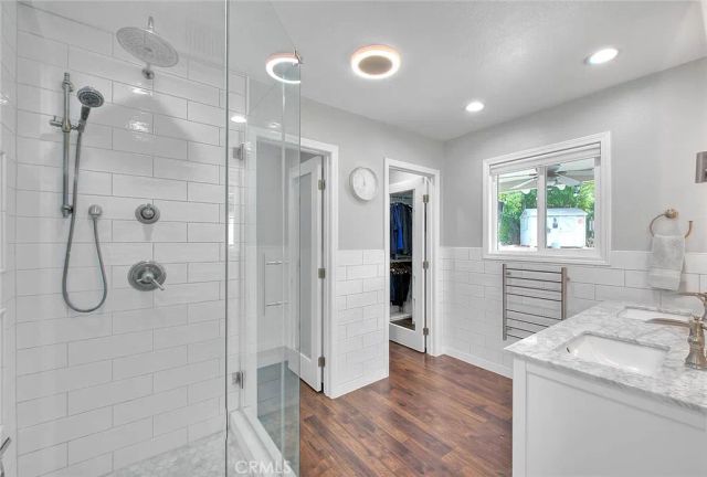 156 S Country Club Rd, Glendora, CA 91741