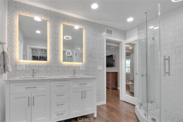156 S Country Club Rd, Glendora, CA 91741