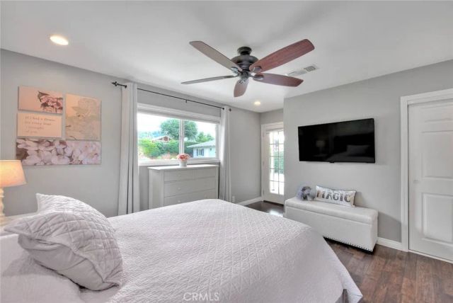 156 S Country Club Rd, Glendora, CA 91741